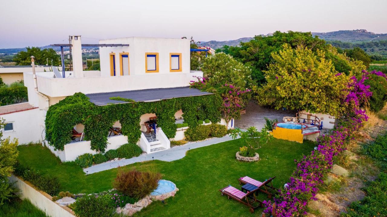 Villa Marqua Kalavárda Zewnętrze zdjęcie